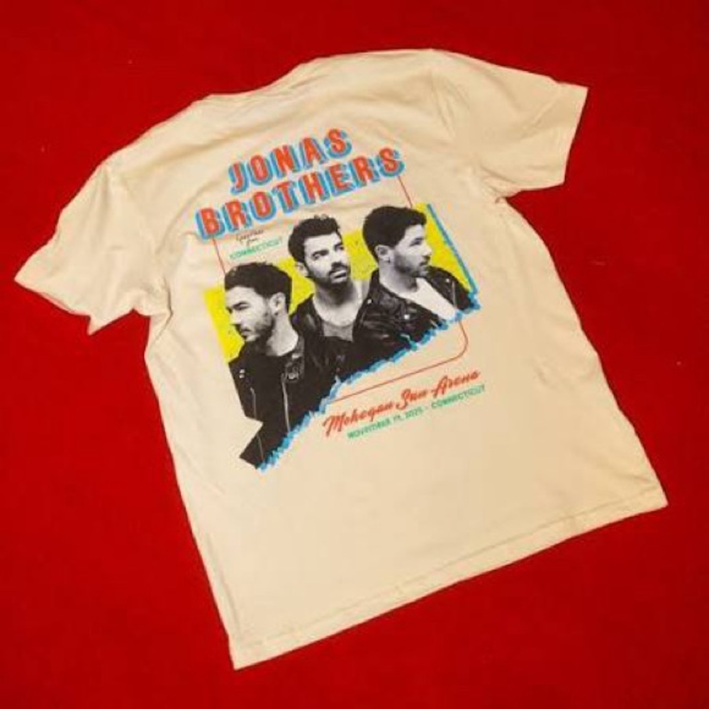 Jonas Brothers Greetings From Your Hometown Mohegan Sun Connecticut Tshirt